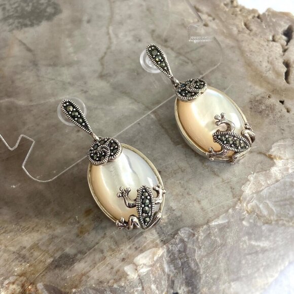 Sterling Silver 925 MOP Marcasite Sea Life Shell Panel Necklace & Earring Set - Picture 14 of 16